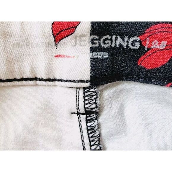 Chico's 2.5 Platinum Jeggings Women’s ‎ Medium Colorful Floral Bk/Wh/Red Large - Picture 6 of 7